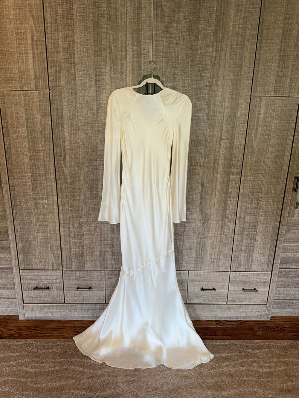 Zara 100% Silk Draped Dress In Oyster-white with Flared Cuffs.